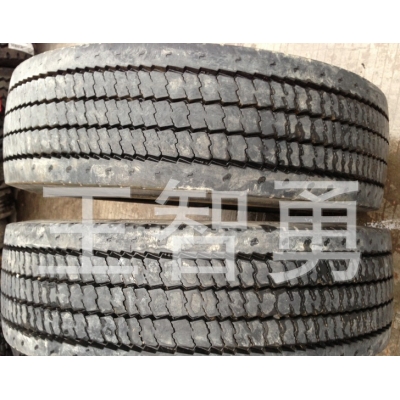 特价供应二手米其林275/70R22.5轮胎