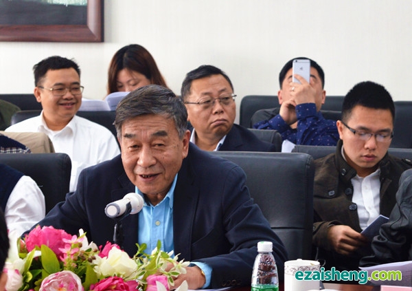 北京市人民政府参事王维平教授