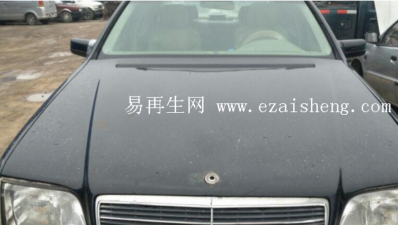 轿车 奔驰 机盖