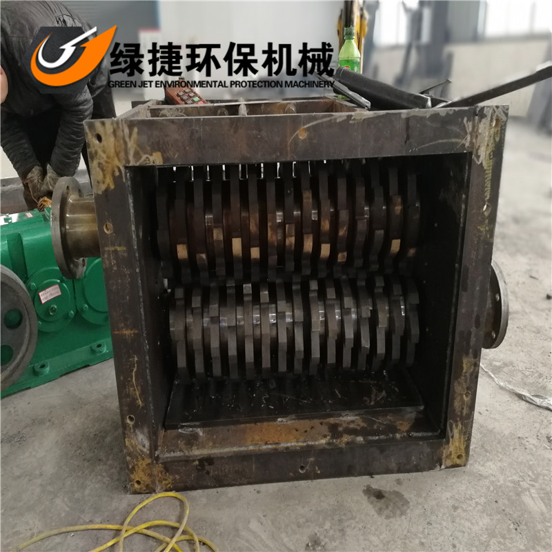 废旧衣服撕碎机 电动车保险杠破碎机 编织袋地膜粉碎机