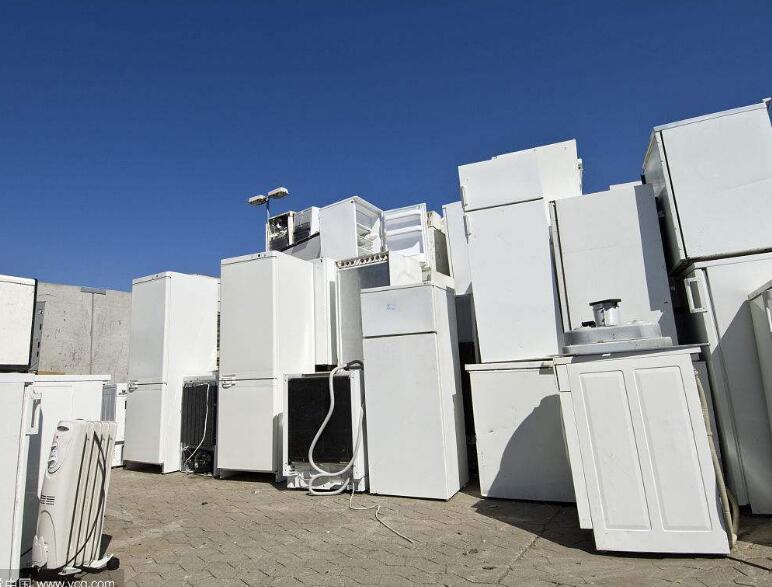 废旧电冰箱