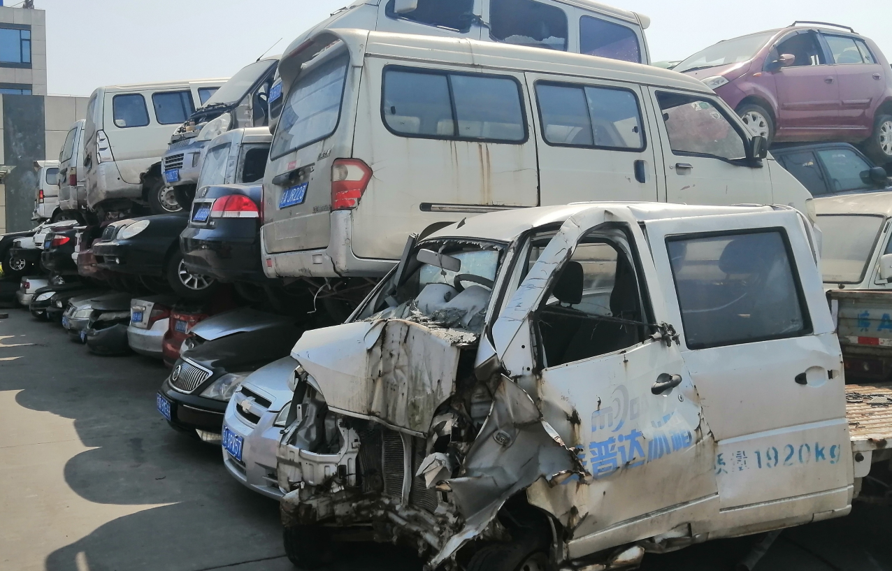 求购报废车，小轿车，货车，汽车