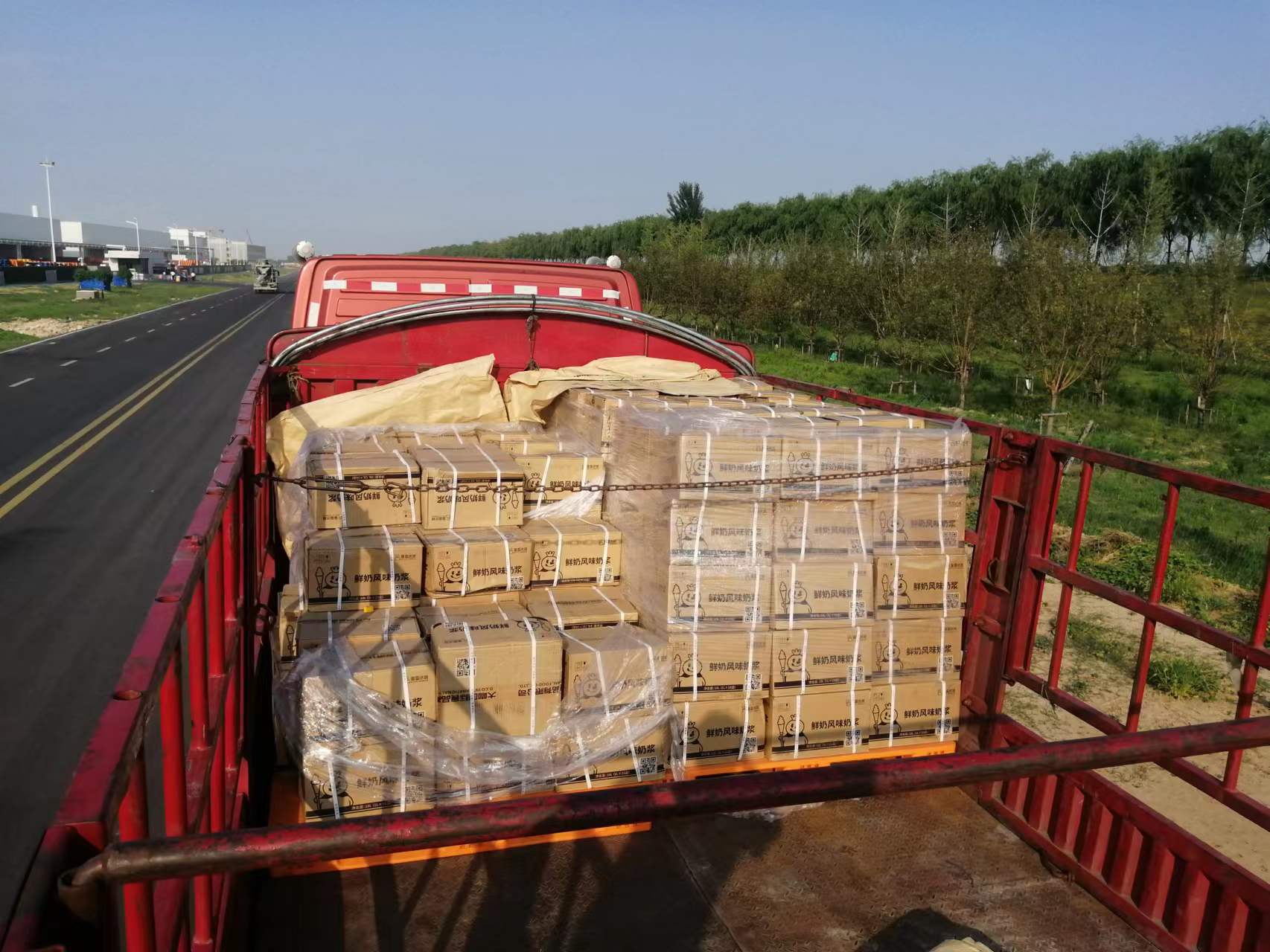 供应河南焦作101件牛奶